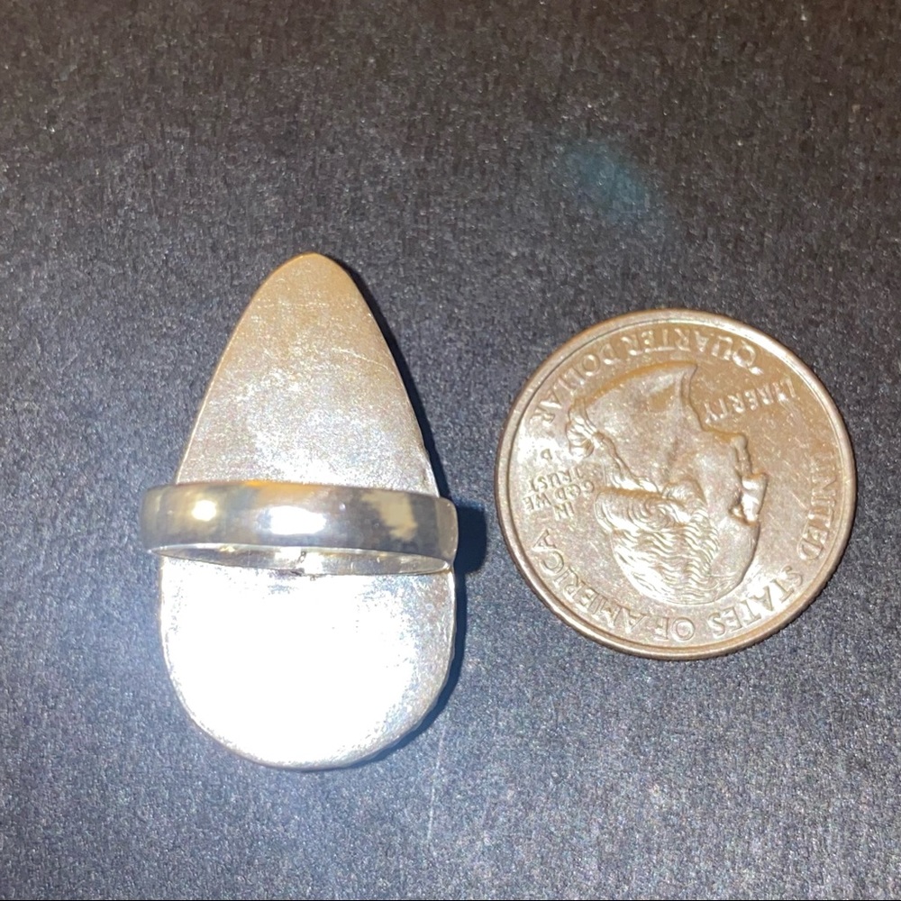 Rainbow Moonstone teardrop gemstone ring. - Picture 9 of 10